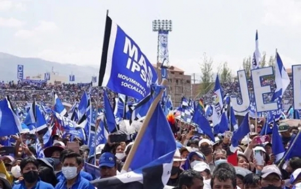 Analista: Evo enterró la izquierda por 20 años y sus amenazas son últimos deseos de poder