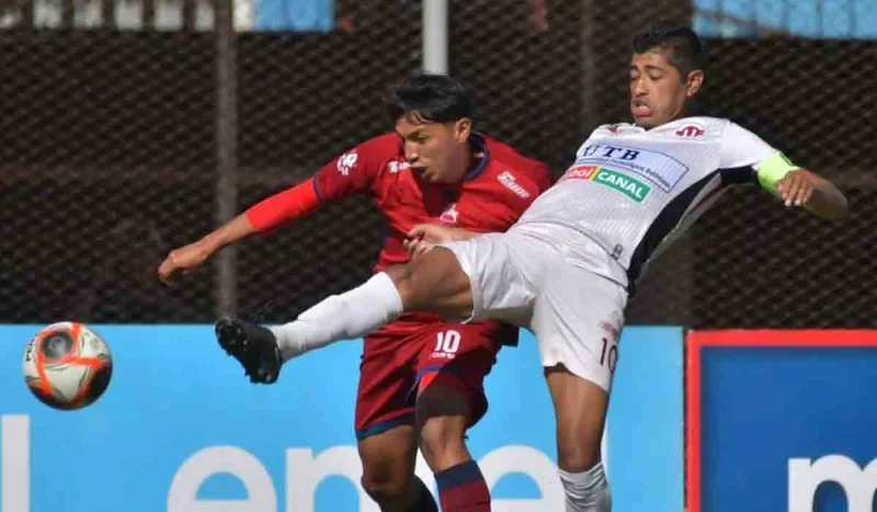"Autogol de Portillo frustra victoria de Guabirá y deja empate 2-2 contra FC Universitario"