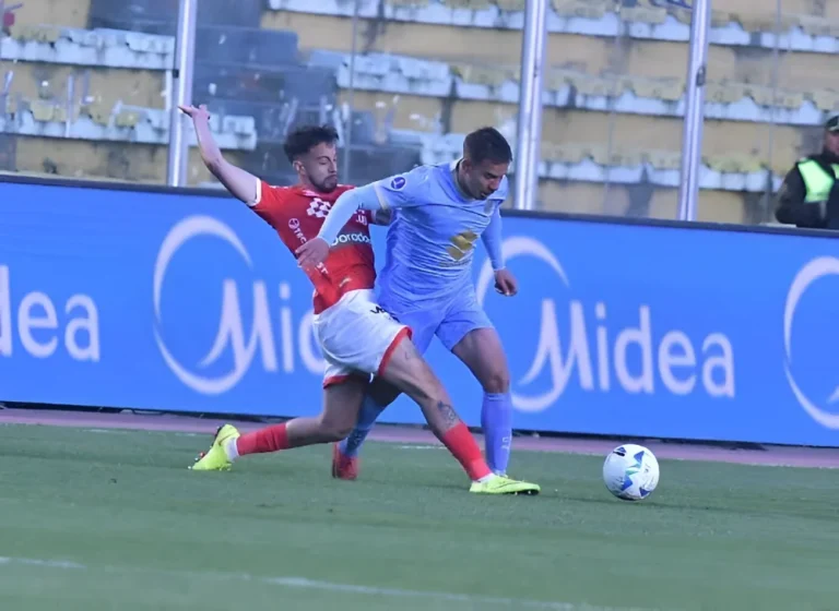 "Bolívar toma ventaja en la Copa Sudamericana tras vencer 2-0 a Cienciano en La Paz"